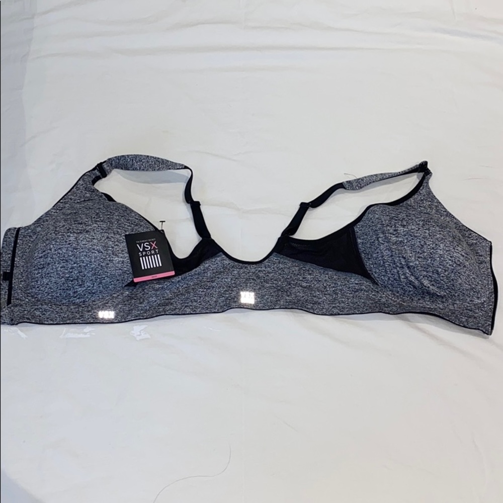 Victorias Secret VSX Sports Bra